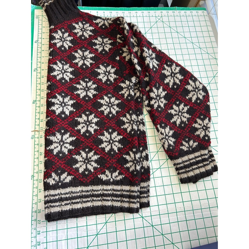 J.Crew XL Vintage Wool Fair Isle Snowflake Turtleneck Sweater Black Red Winter - Picture 6 of 10